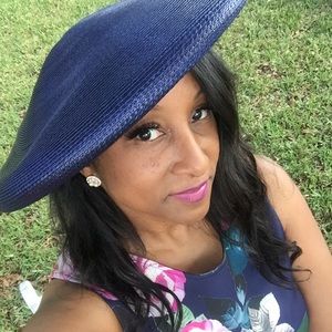 Meet your Posher, Monica